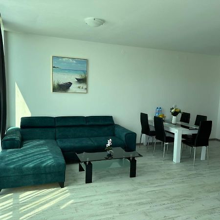 Spacious And Cozy Apartment In Complex Del Sol Primorsko Exterior photo