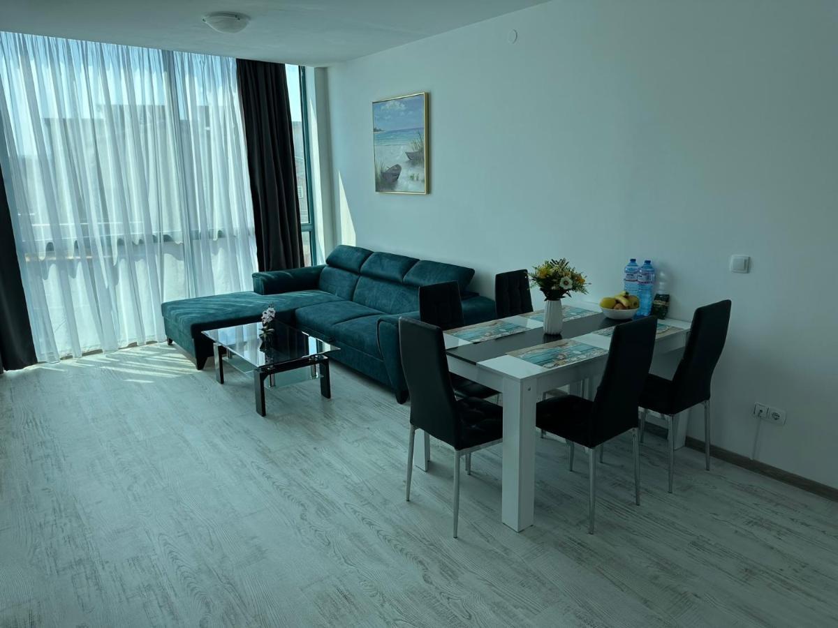 Spacious And Cozy Apartment In Complex Del Sol Primorsko Exterior photo