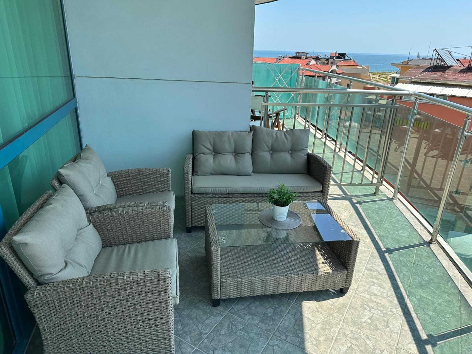 Spacious And Cozy Apartment In Complex Del Sol Primorsko Exterior photo